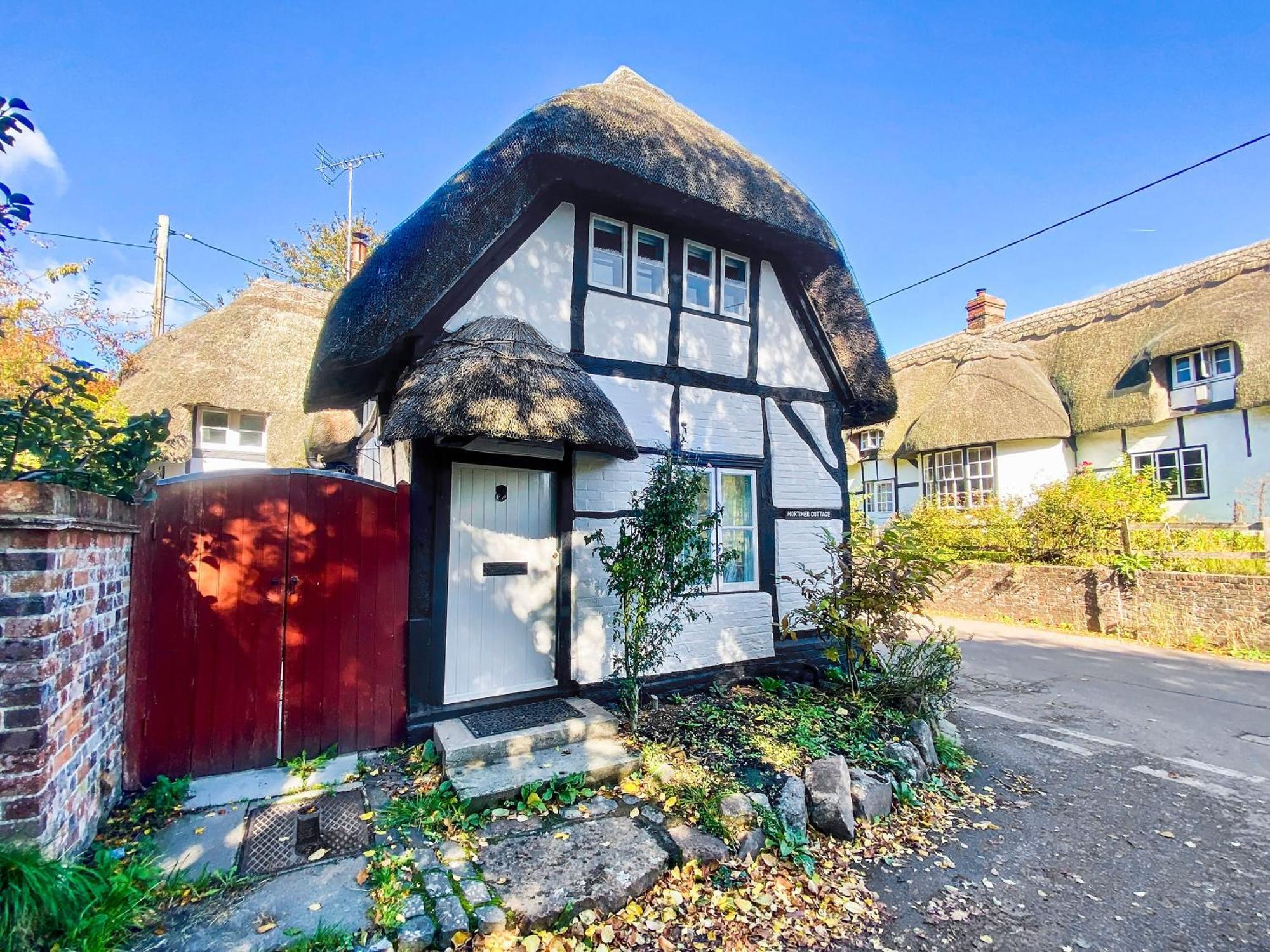 Mortimer Cottage Wootton Rivers Bagian luar foto