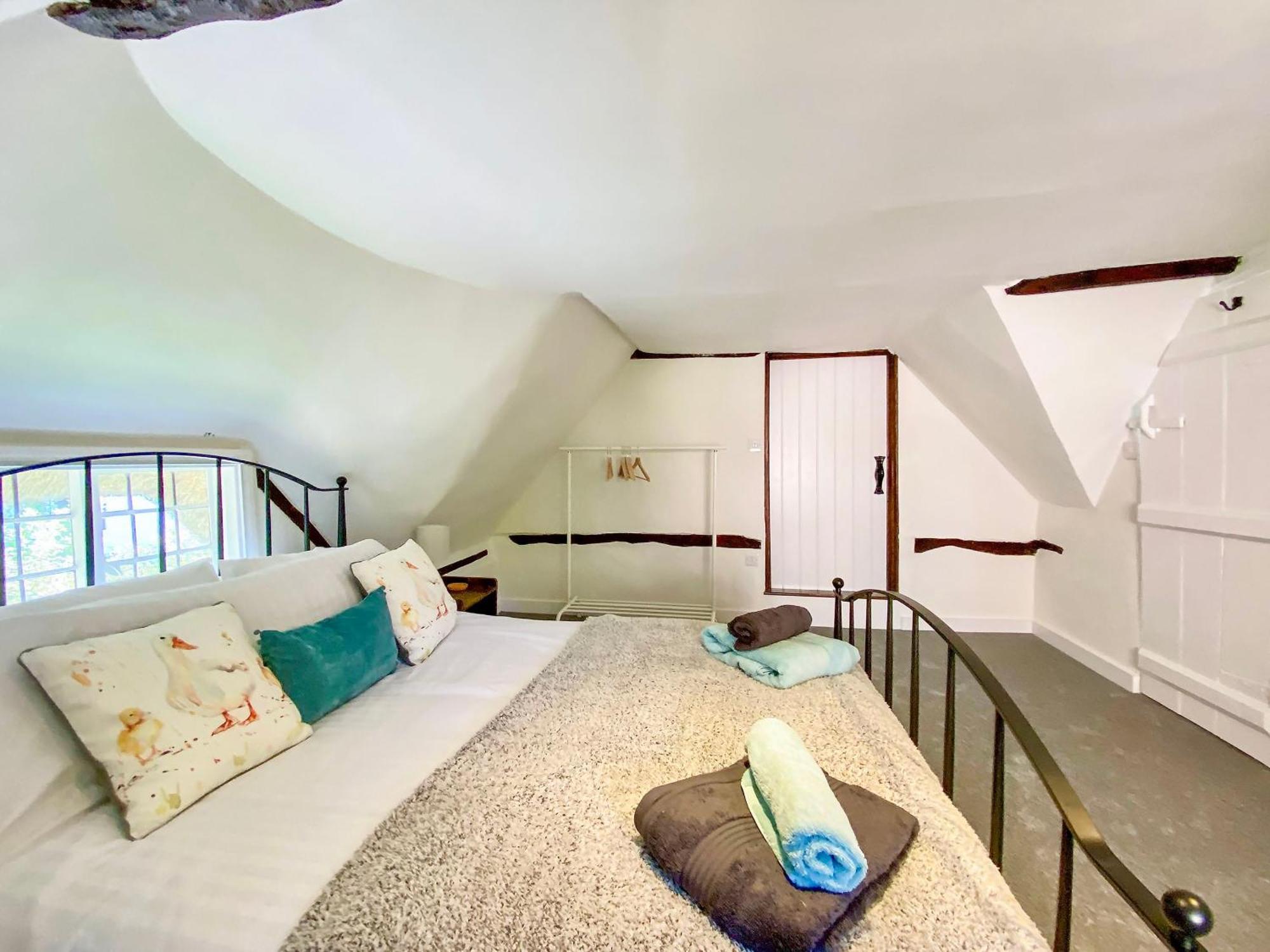 Mortimer Cottage Wootton Rivers Bagian luar foto